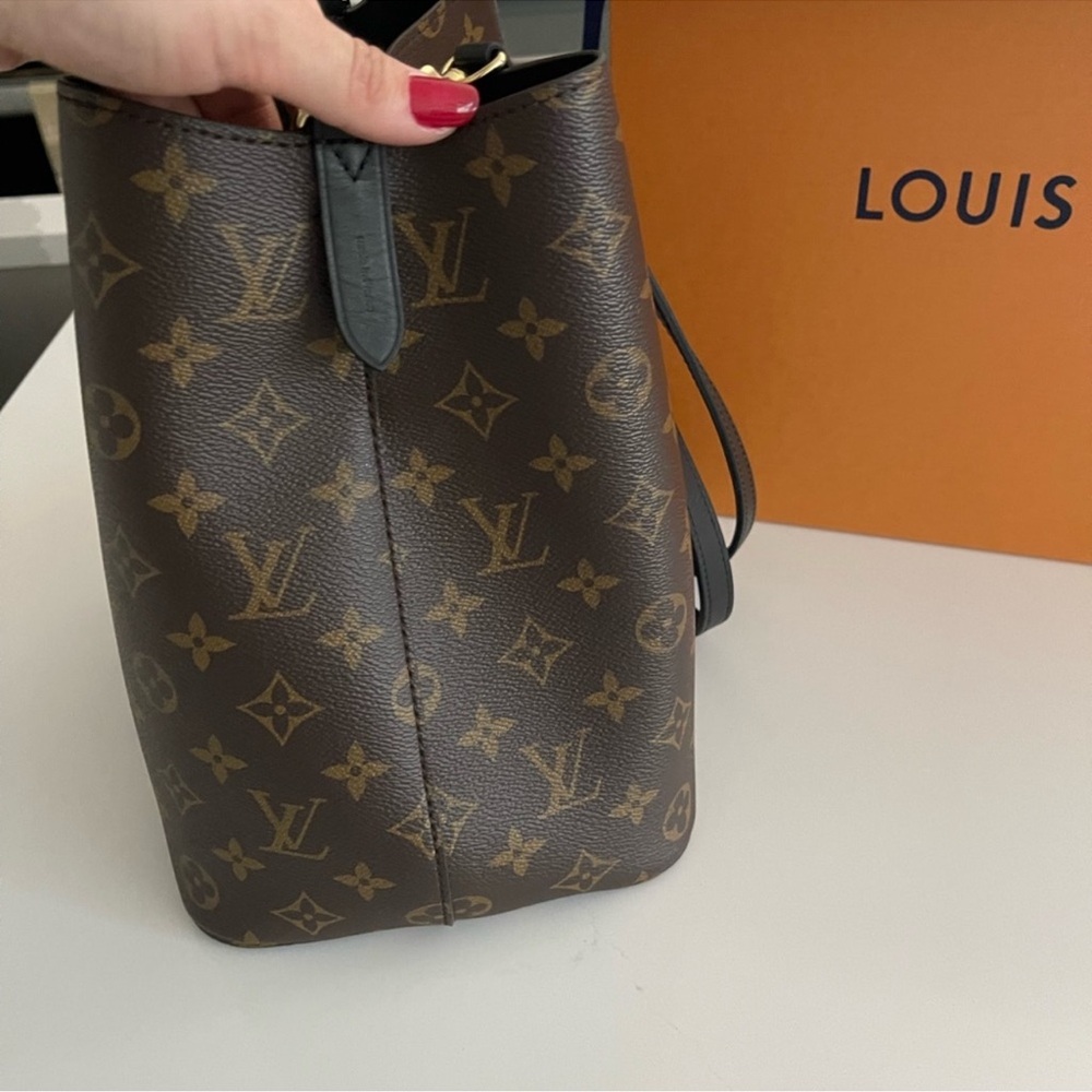 Louis Vuitton Neo Noe MM - Picture 5 of 9